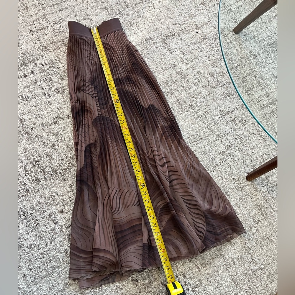 Rare Aritzia Wilfred Twirl Midi Skirt Sz M - Picture 6 of 8